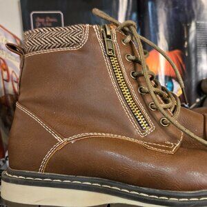 Very Cool Hiking Boot with Tweed Fabric Tan Size 4